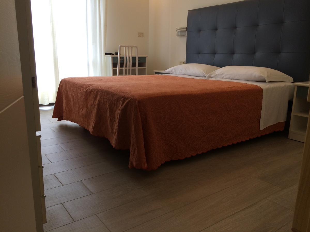 Hotel Pigalle 리치오네 외부 사진